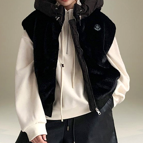 몽클*어 Moncler 밍크 슬리브리스 집업