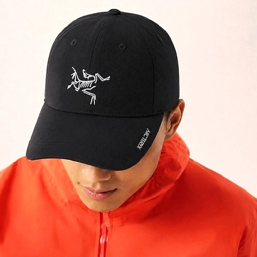 아크테*스 ARC'TERYX 버드자수 로고 볼캡