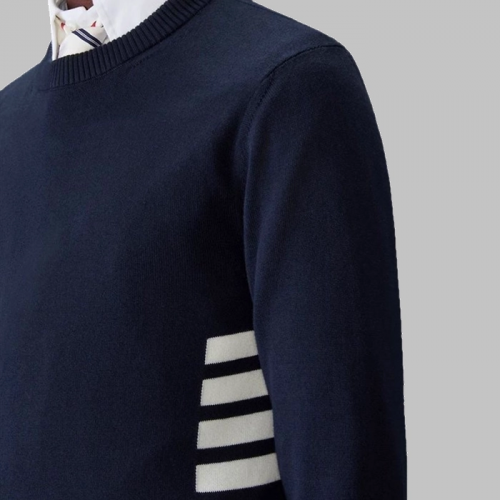 THOM BROWNE 밀라노 사선 4바 라운드 니트