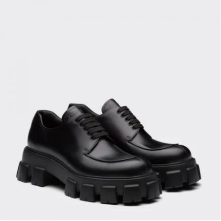 PRADA 모놀리스 브러시드 레이스업 로퍼