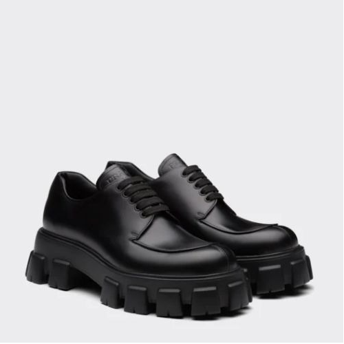 PRADA 모놀리스 브러시드 레이스업 로퍼