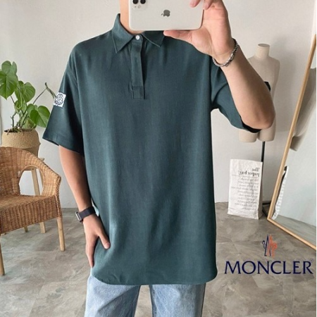 MONCL*R 반오픈 오버핏 반팔셔츠