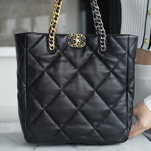 CHAN*L BAG